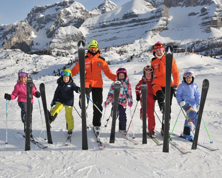 Bambini sugli sci a Madonna di Campiglio 