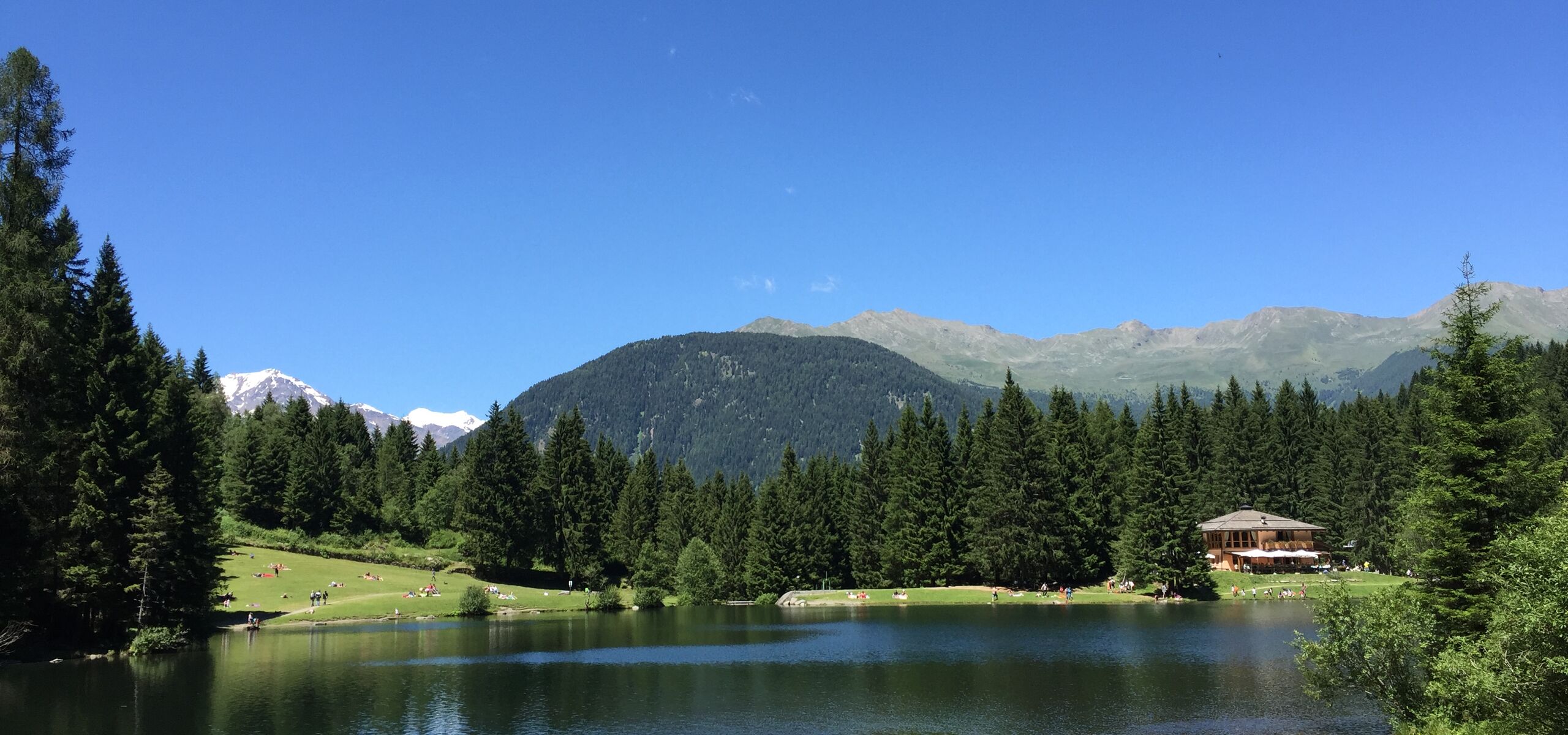 Il lago dei caprioli in Val di Sole